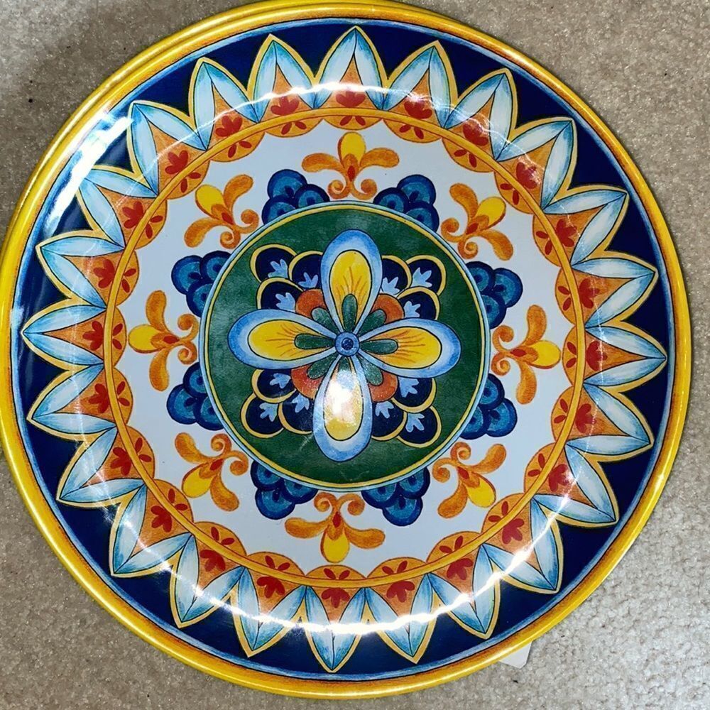 Panama Jack Set of Four Medallion Plates!